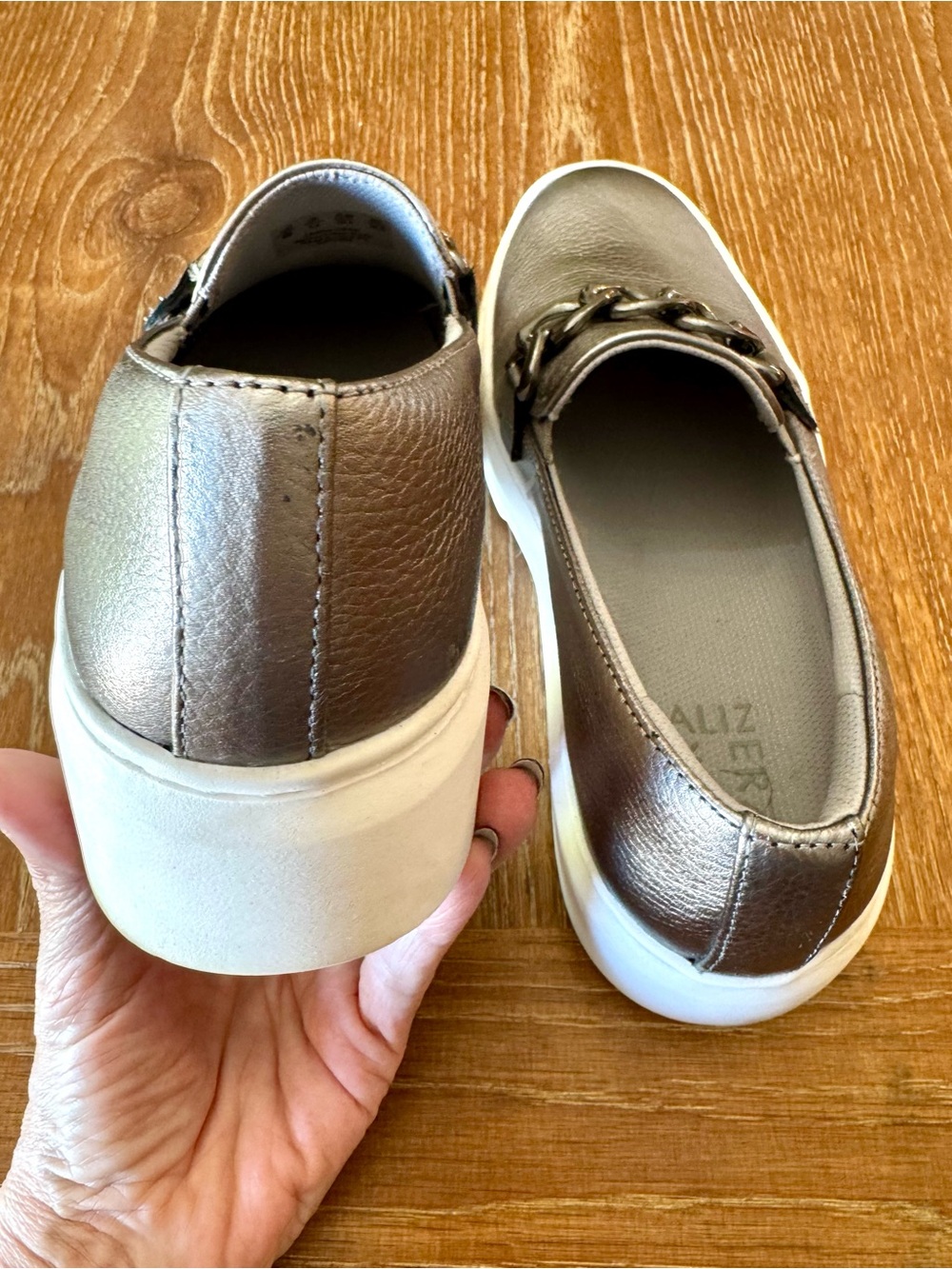 Naturalizer Daphne metallic pewter slip on sneakers 8M - Picture 7 of 14